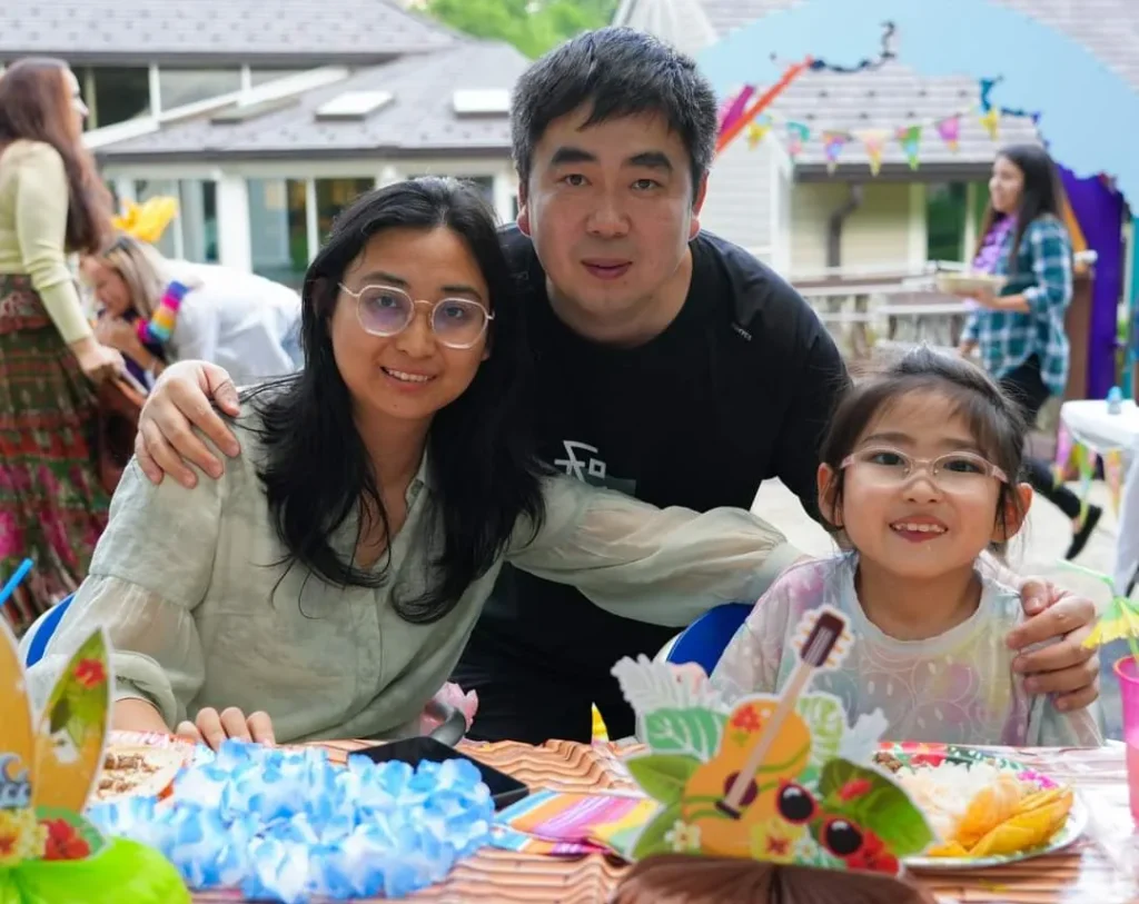 Lingxi and Family